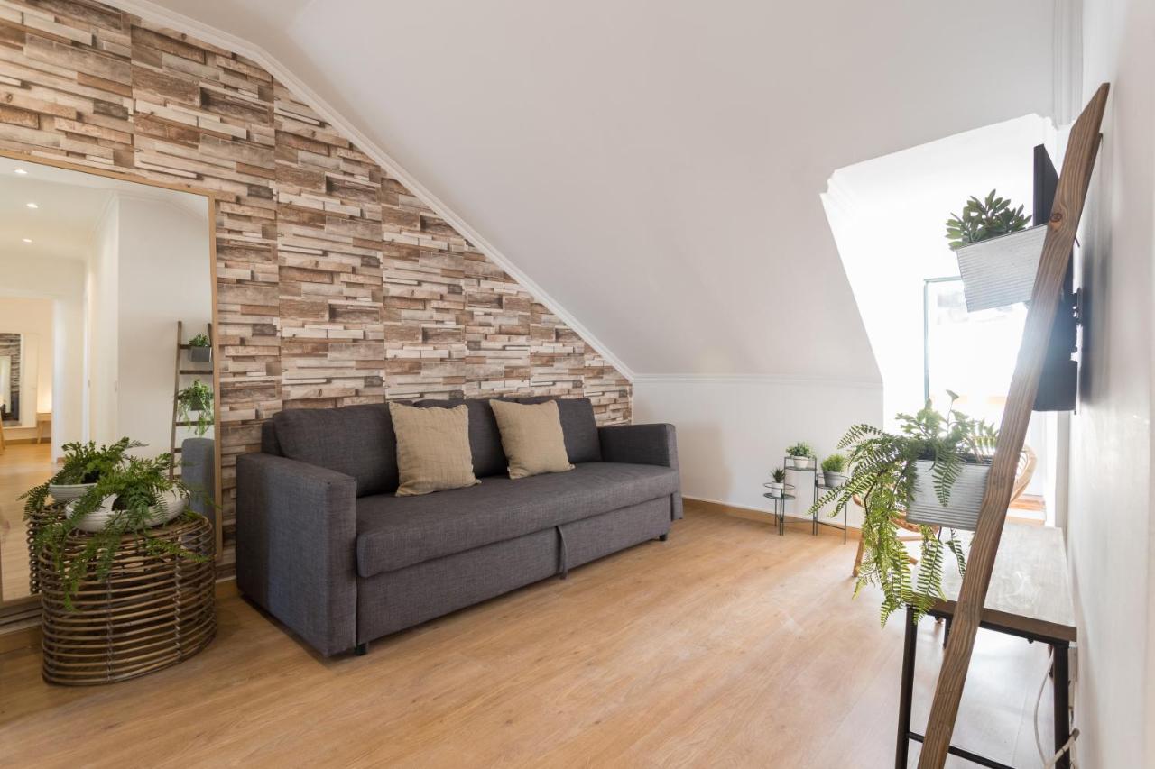 Rato Cozy 3Br W/Balcony - By Lu Holidays Apartment Lisbon Bagian luar foto