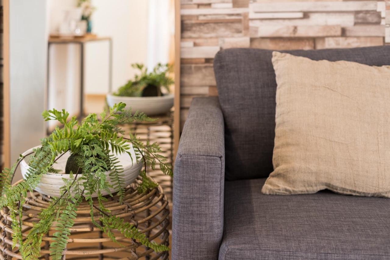 Rato Cozy 3Br W/Balcony - By Lu Holidays Apartment Lisbon Bagian luar foto